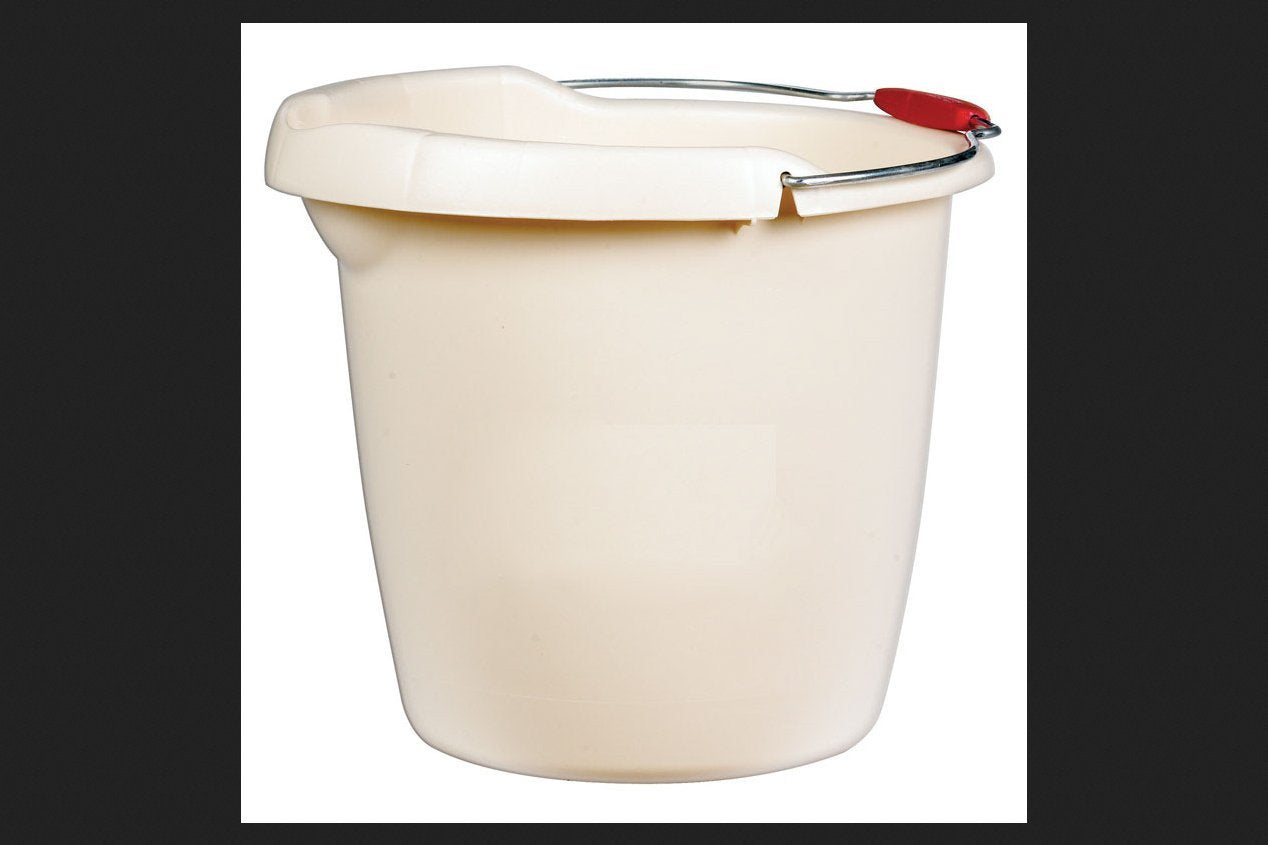 Rubbermaid Roughneck Utility Bucket 15-Quart Bisque