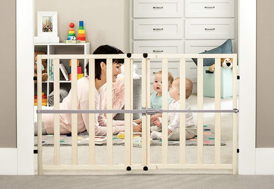 Regalo Expandable Baby Gate Wood 24"