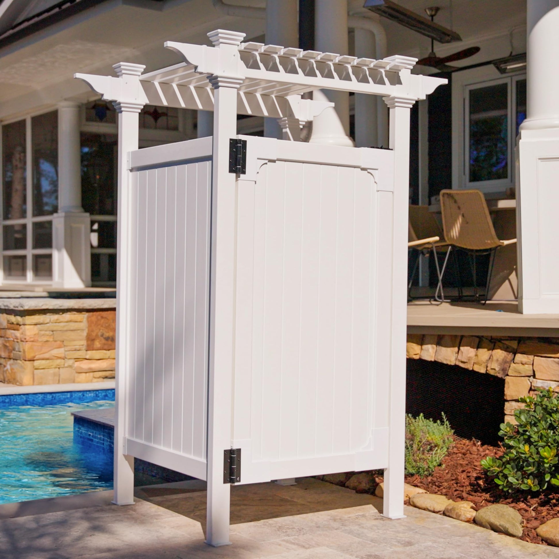 Zippity Hampton Outdoor Shower Enclosure Kit 89in x 62in x 47in ZP19009